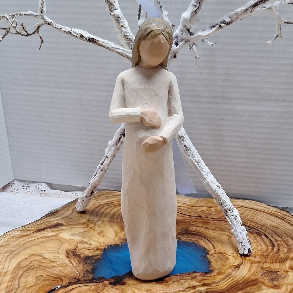 #AFF Willow Tree Cream Sculpture "CHERISH" 2002